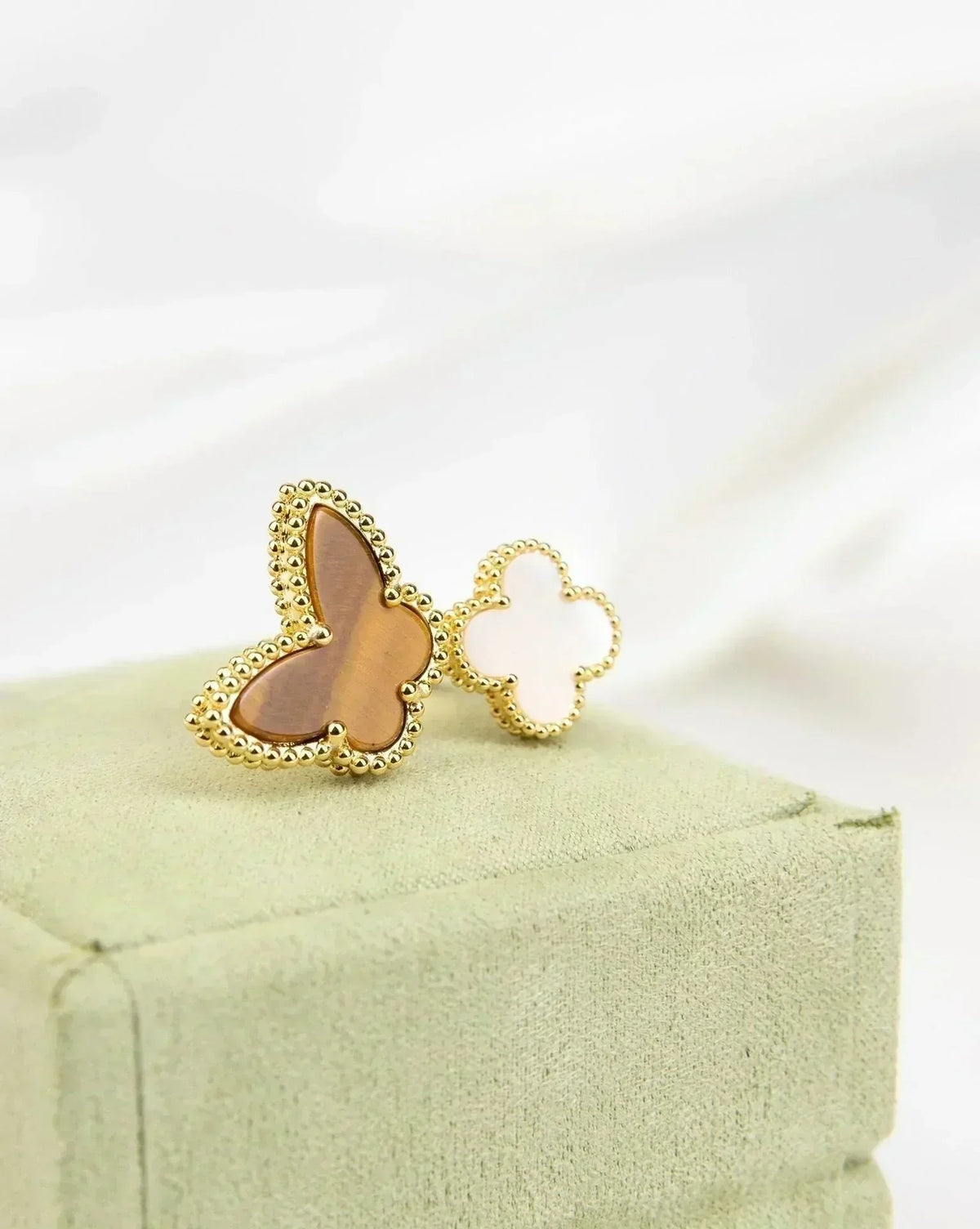 [✨ROSE💎]LUCKY BETWEEN THE FINGER RING